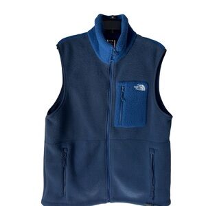 NWT The North Face Men's Yumiori Navy Fleece Vest - M